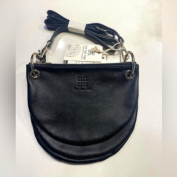 Crossbody Purse Black Leather Shoulder Bag Gold Hardware shoulder strap tote - Picture 3 of 13